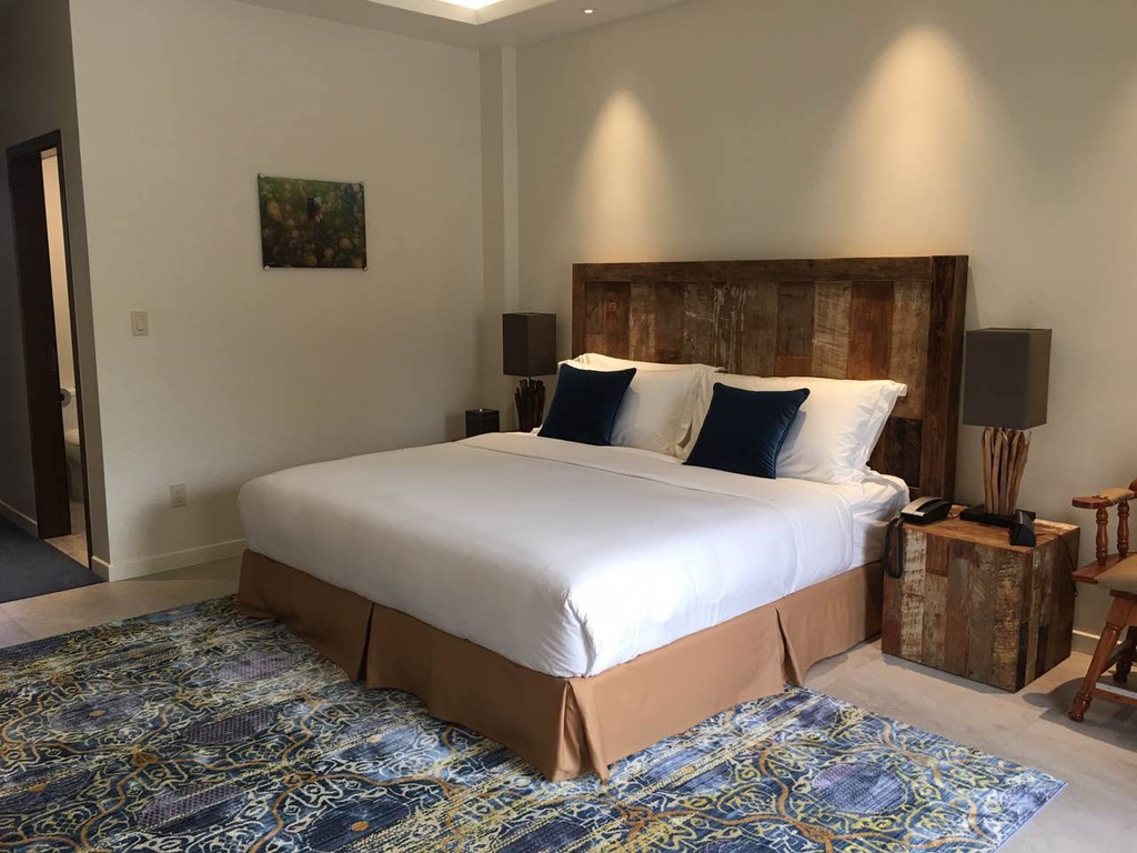 帕劳6日5晚跟团游·全新超高档五星Cove酒店