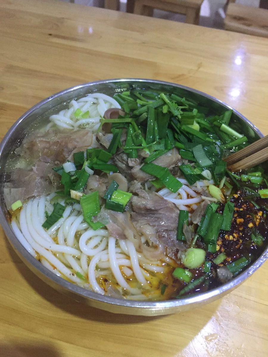             第二天的早餐,羊肉粉