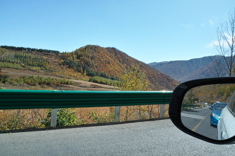 边看风景边堵车