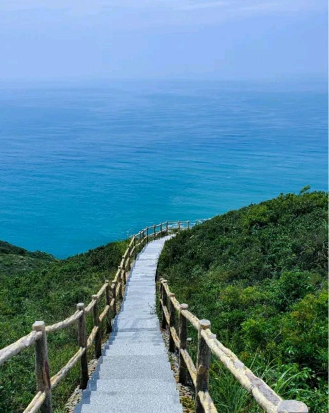 深圳西涌西冲海阔天空海景度假村