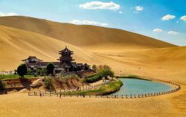 敦煌鸣沙山月牙泉天气预报,历史气温,旅游指数