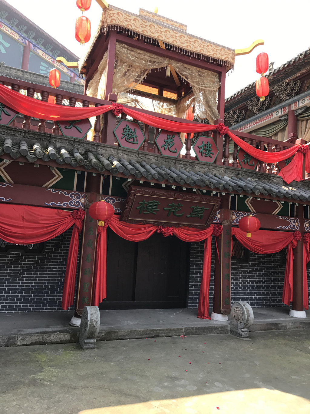 万花楼也是影视剧中的常客.