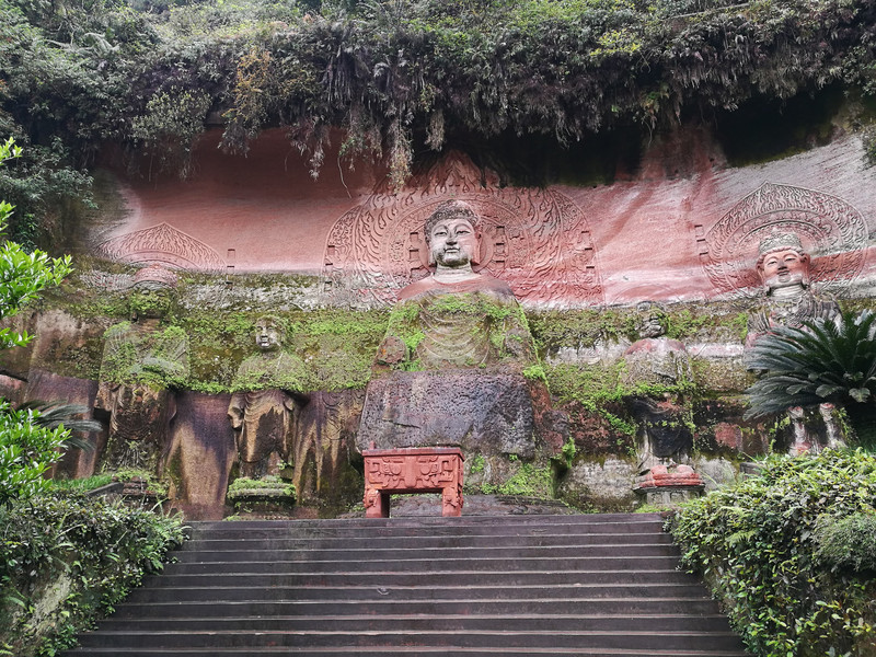 蜀江水碧峨山青,佛圣祥瑞云雾擎——乐山,峨眉山三日行