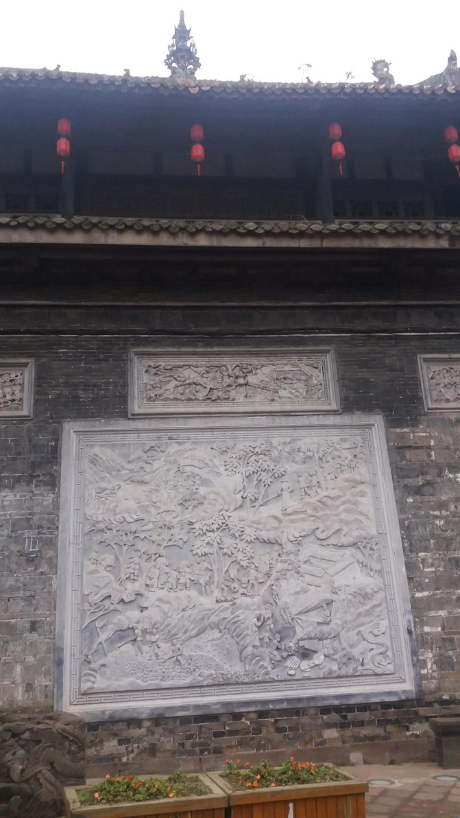 川北会馆始建于清同治年间(1862～1874年),1998年迁建至洛带镇正兴村