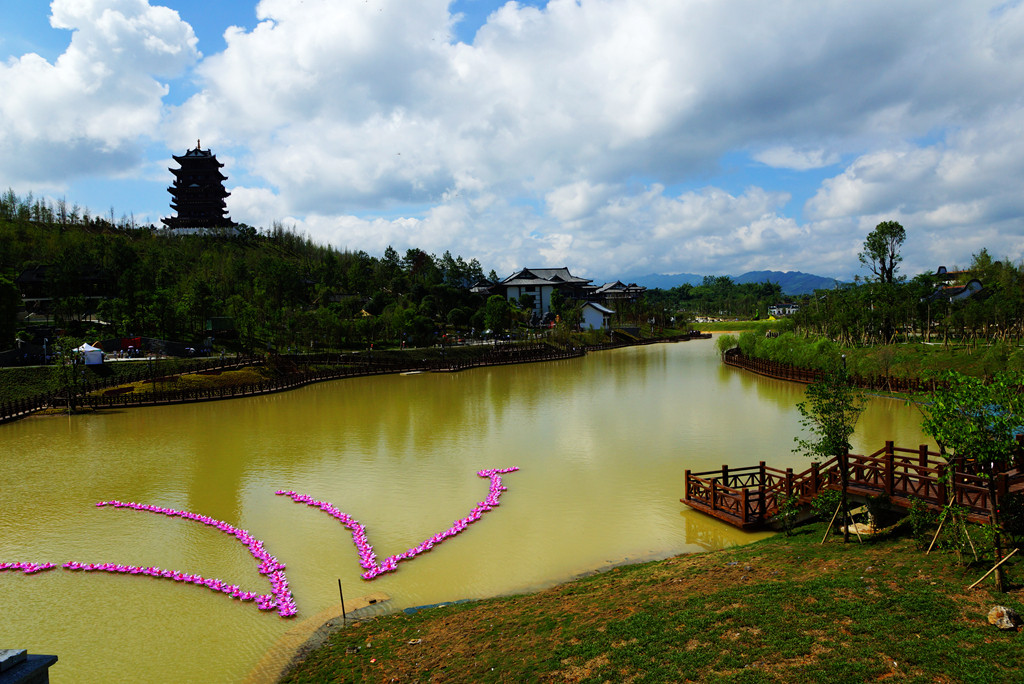 贺州园博园:集广西锦绣河山园林美景于一身