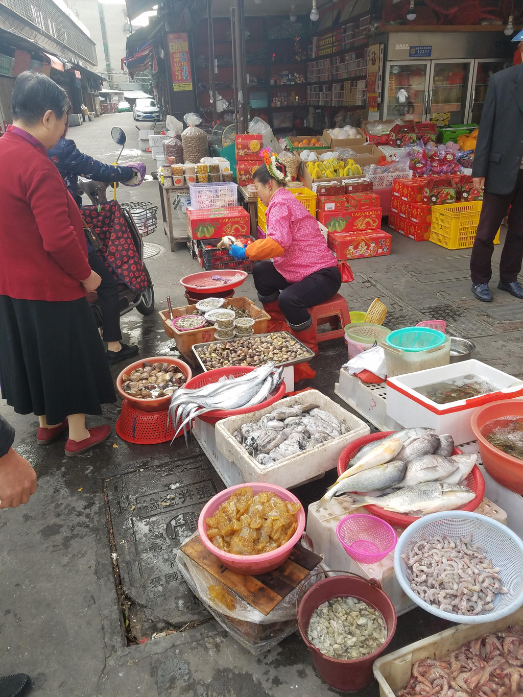 闽南妇女头上戴的艳丽头饰