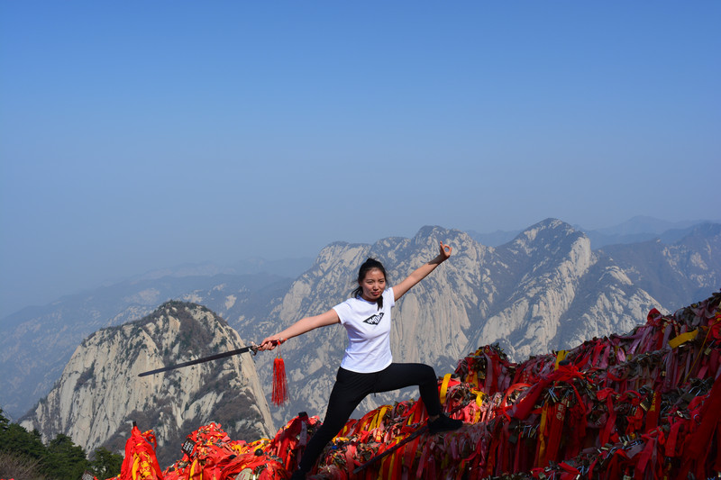 美女在华山论剑