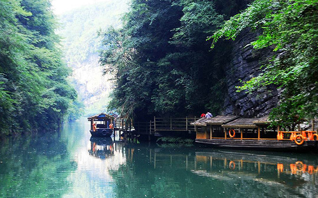 张家界大峡谷:奇山俊景,飞湍瀑流,宛如人间仙境