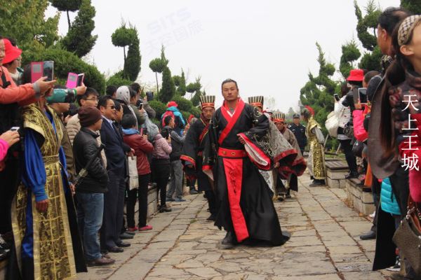 三亚婚纱摄影_莒南沂蒙婚纱摄影(3)