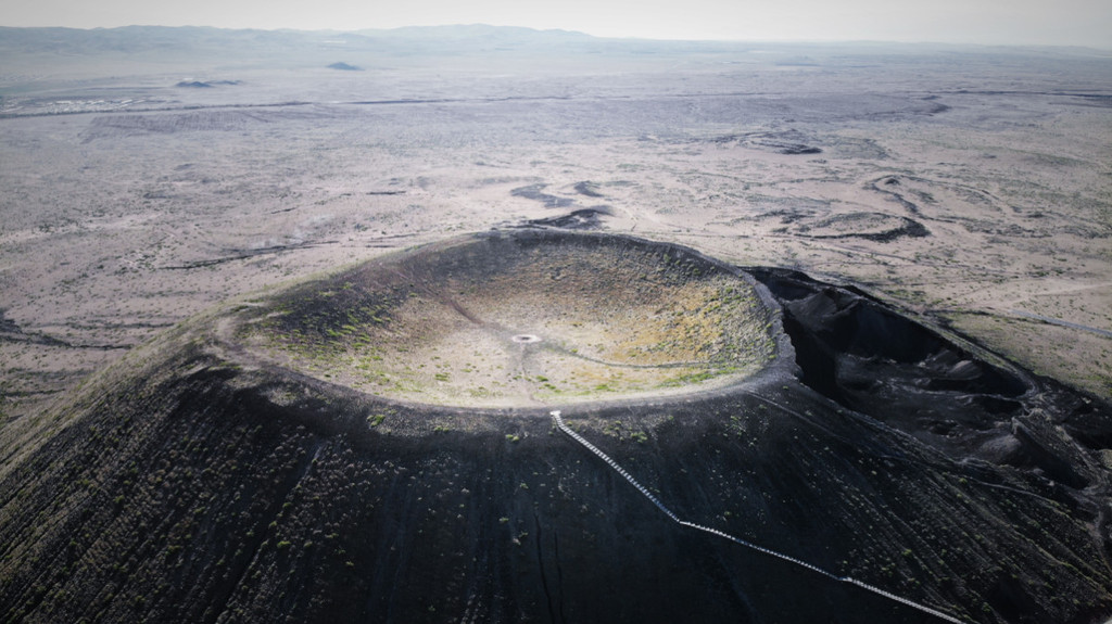 北京出发周末游,老司机带你睡在火山口