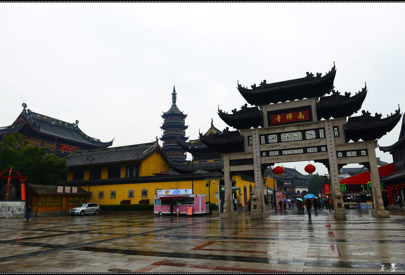 去无锡市区有两个目的,一是解决午餐,二是游览一下古运河.