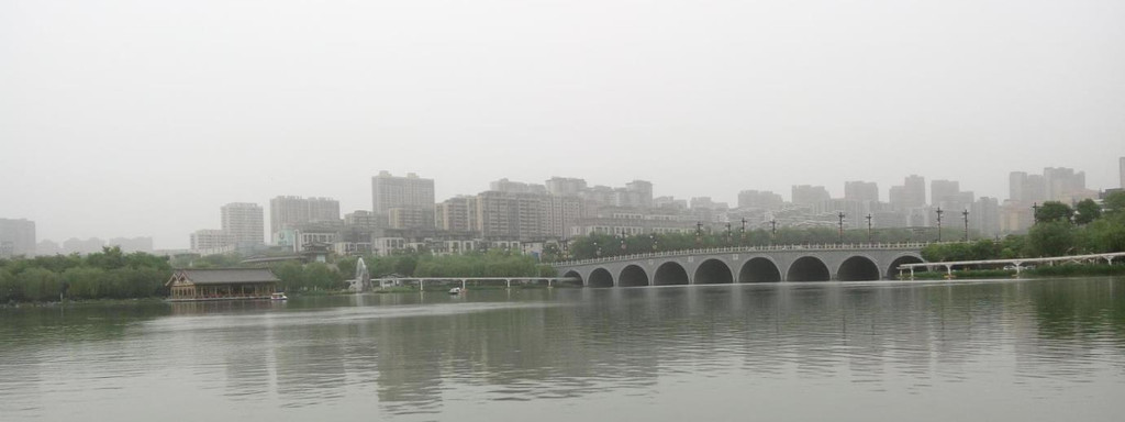 曲江池南湖遗址公园