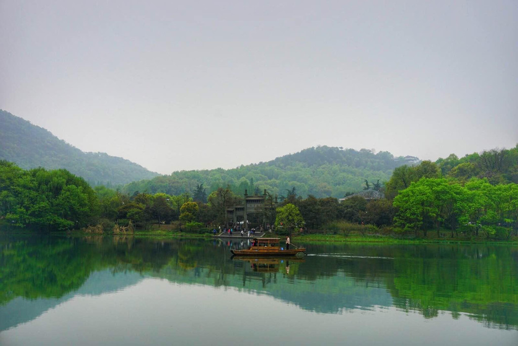 浴鹄湾