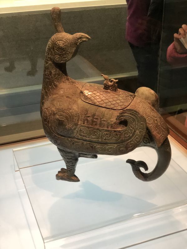 这就是博物院镇馆之宝"鸟尊"