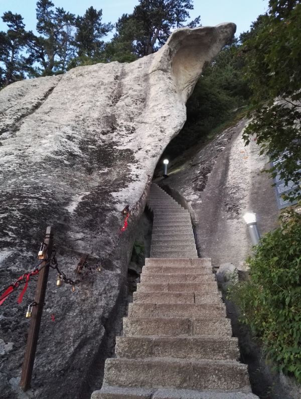 2日游华山景区,夜登华山