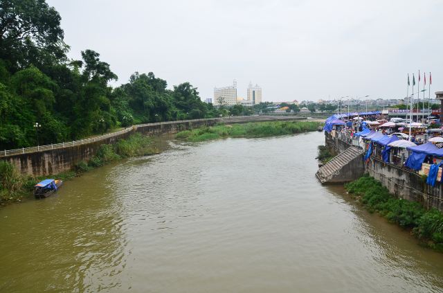 中越界河北仑河