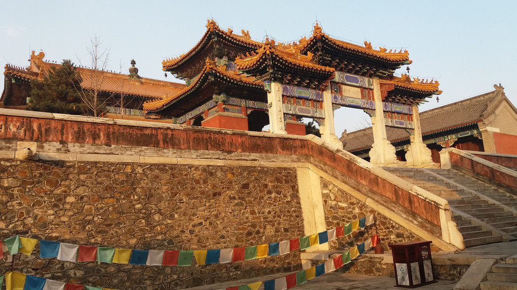 永福寺,位于易县清西陵东部, 建于乾隆三十八年(1773年),专为陵寝祭祀