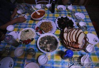 室韦俄罗斯民族乡居民的生活和饮食 - 呼伦贝尔