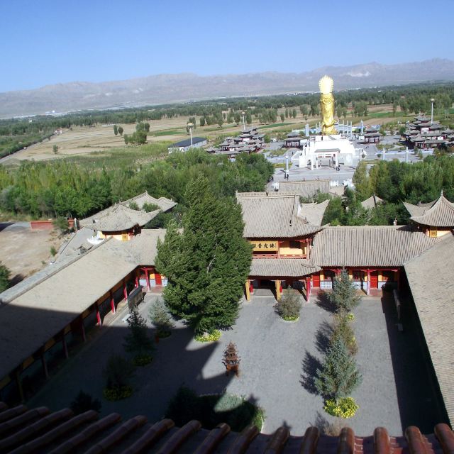 边境口岸策克和不为人所知的奇妙的甘肃山丹大佛寺