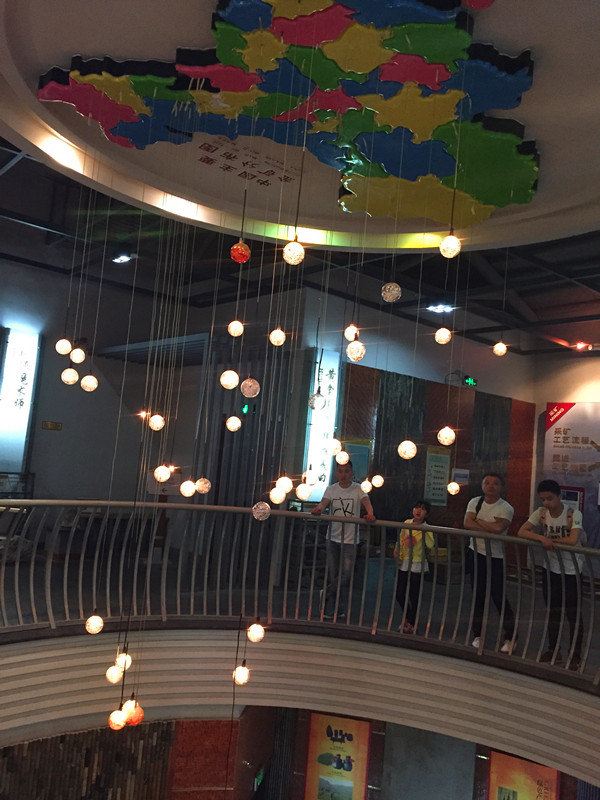 南尖岩国际摄影基地、高坪乡万亩杜鹃、金矿国