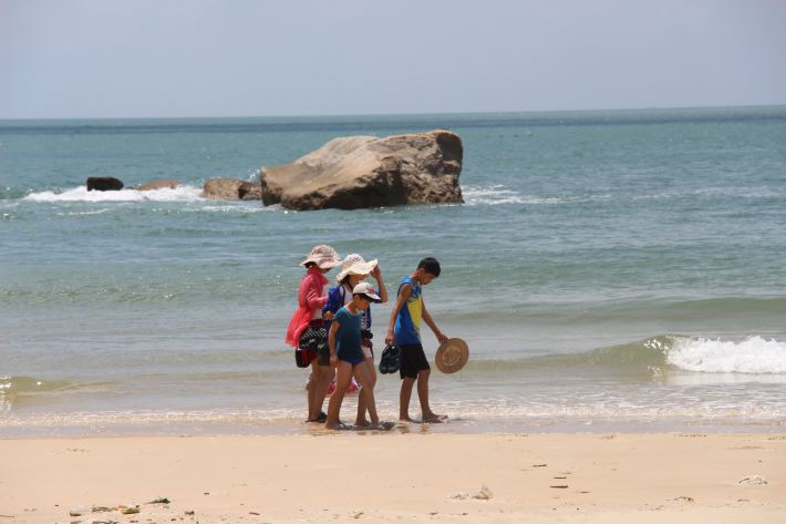 这一夜我们相约坛南湾鹅头湾度假村海滨沙滩 
