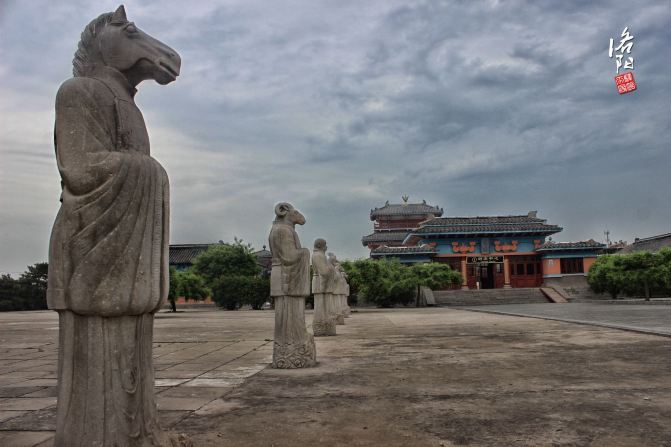 【小锋游中国】寻找一个人的「途」(嵩山少林寺+洛阳+龙门石窟) - 洛阳游记攻略【携程攻略】