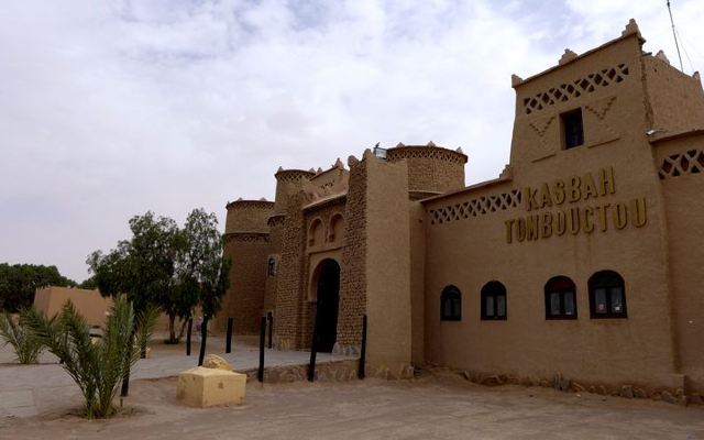 【摩洛哥纪行】沙漠城堡:背靠戈壁滩,面朝撒哈