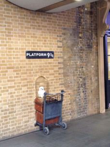 【携程攻略】伦敦九又四分之三站台图片,伦敦九又四分之三站台风景图片,九又四分之三站台景点图片\/图库