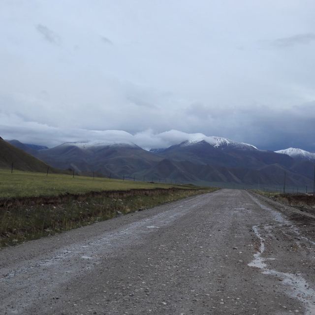 六月新疆天山、喀纳斯天气如何?要如何穿衣-今