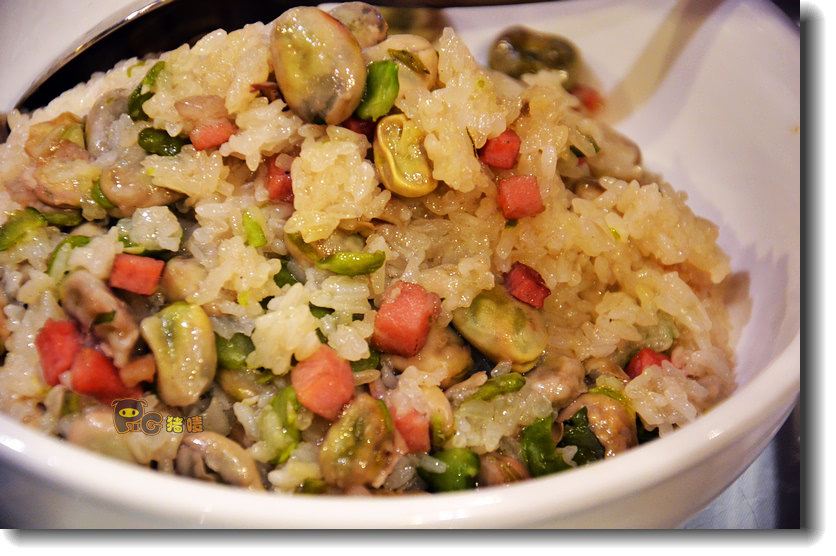 【云腿豆焖饭】饭里的蚕豆和火腿新鲜由云南空运过来的