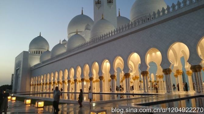 到了迪拜才知道美女是要在洗手间看的 - 迪拜游