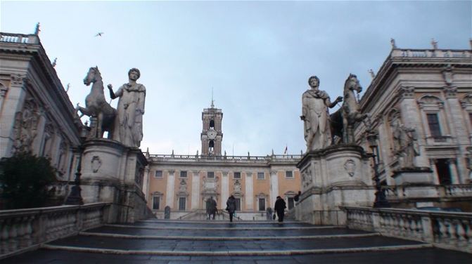 [原创]古罗马元老院后墙改为罗马市政厅前脸--意大利20.重游罗马3.赛马西41。 - 罗马游记攻略【携程攻略】