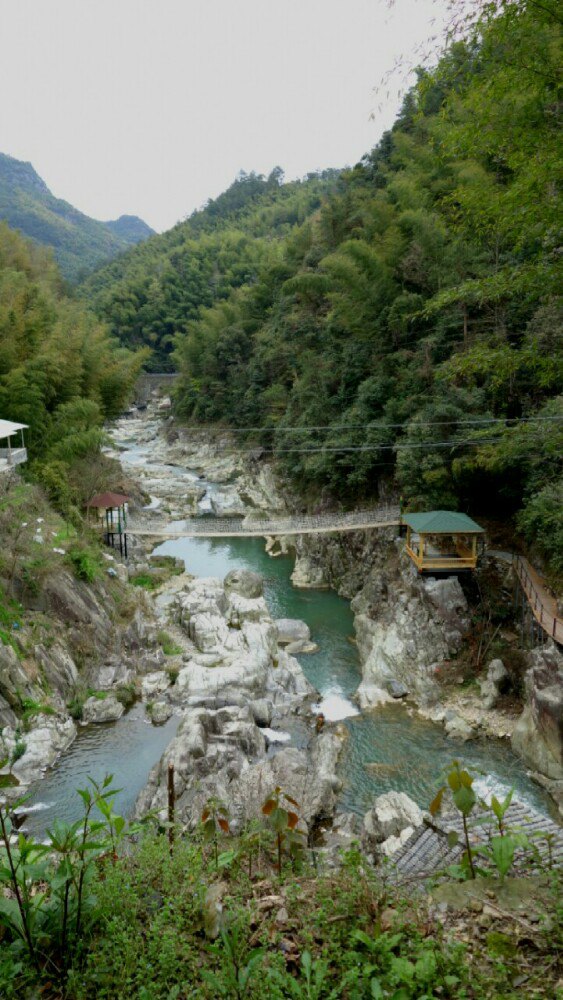                  泽雅风景区