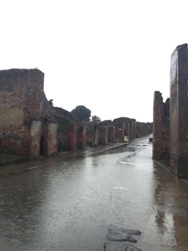 团游梦幻Napoli,罗马暴走看教皇牛排打折村 - 索