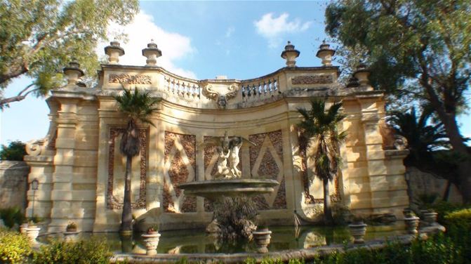 [原创]马耳他的总统府、豆腐石。赛马西13、