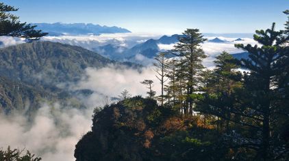 【大邑雄鹰客栈】1晚+【西岭雪山套票(含门票、鸳鸯池往返索道票)】·客栈地处西岭雪山滑雪场、国家级原始森林4A风景区、花水湾温泉度假小镇之三角中心,地段优越,周边环境幽雅静谧-【携程自由行景酒套餐】