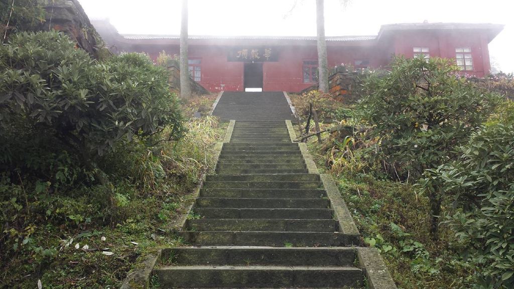 苦修行走峨眉山——3天全程徒步上下山,地毯式扫遍峨眉所有景点和线路
