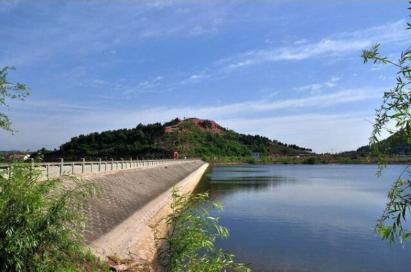 在德阳中江,寻访白塔寺,黄鹿水库和凯江湿地