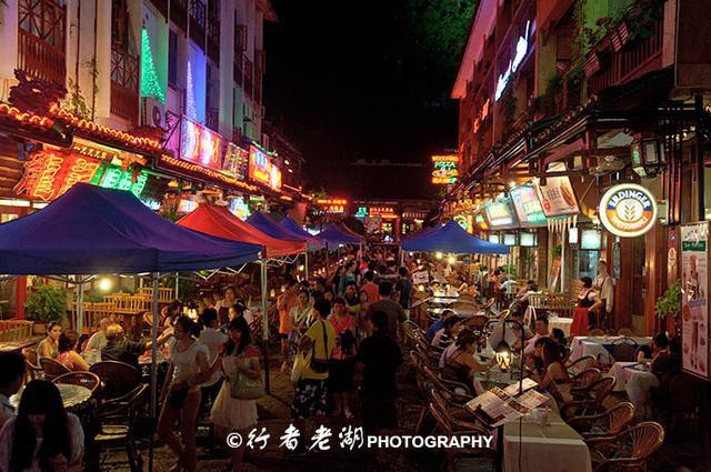 阳朔邂逅西街酒吧 感受漓江别样夜生活