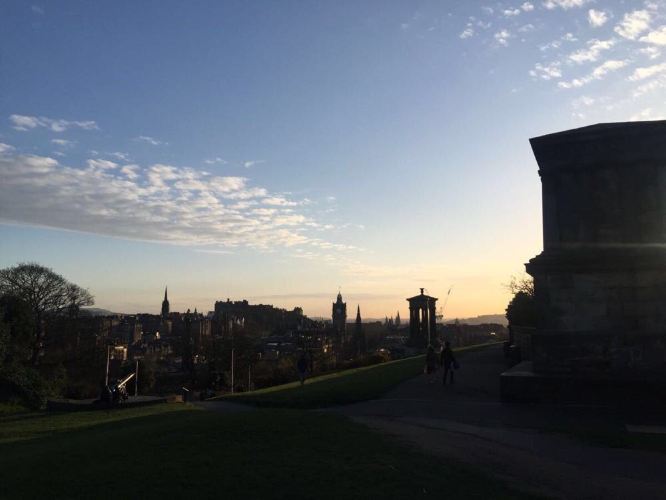 英国导游小梁之地接包车游记一卡尔顿半山观日