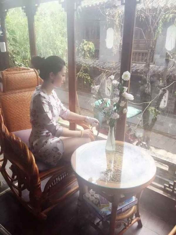 丽江雨季游玩全攻略(丽江最美客栈老板娘系列