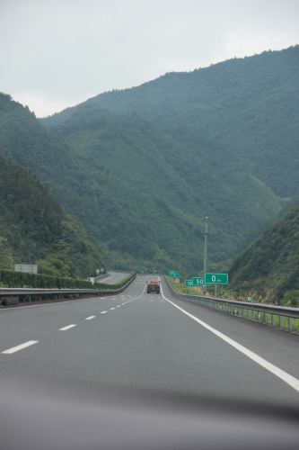 张自驾带你吃喝玩乐【青蛙千岛湖,实用攻略】旅行秘籍游戏摇奖小姐图片