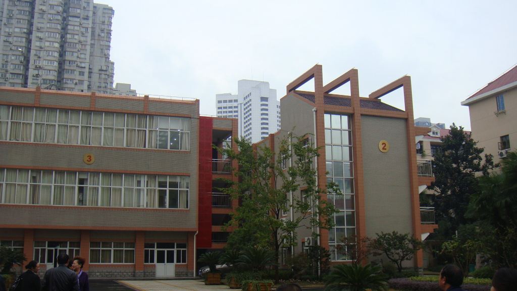 访问上海市武宁路小学