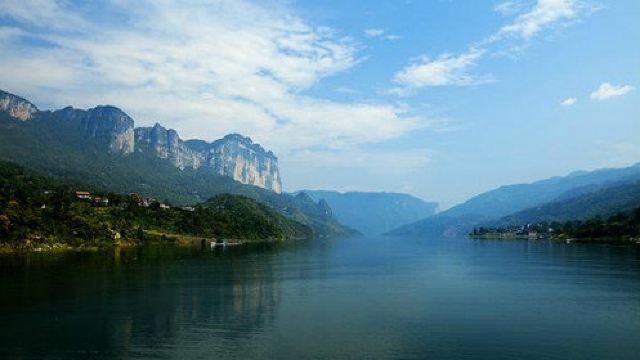 恩施清江蝴蝶崖风景区