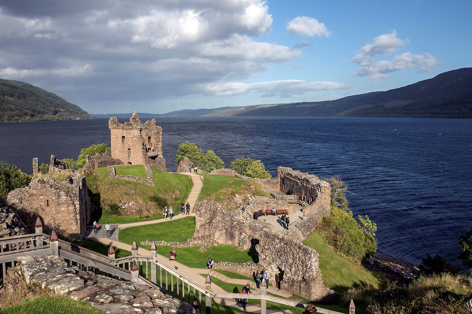 英国苏格兰+英格兰+威尔士13日跟团游(4钻)·