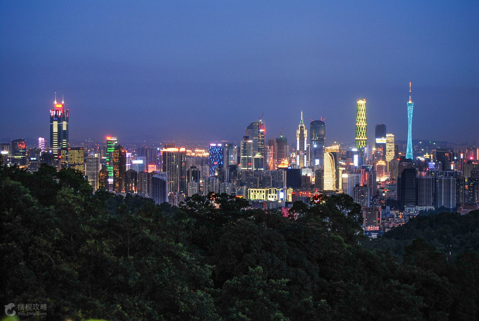 广州著名景点: 白云山,星海音乐厅,黄埔军校,越秀公园