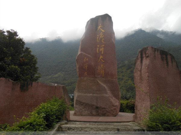 昆明--丽江-香格里拉-稻城亚丁-康定-成都自由行