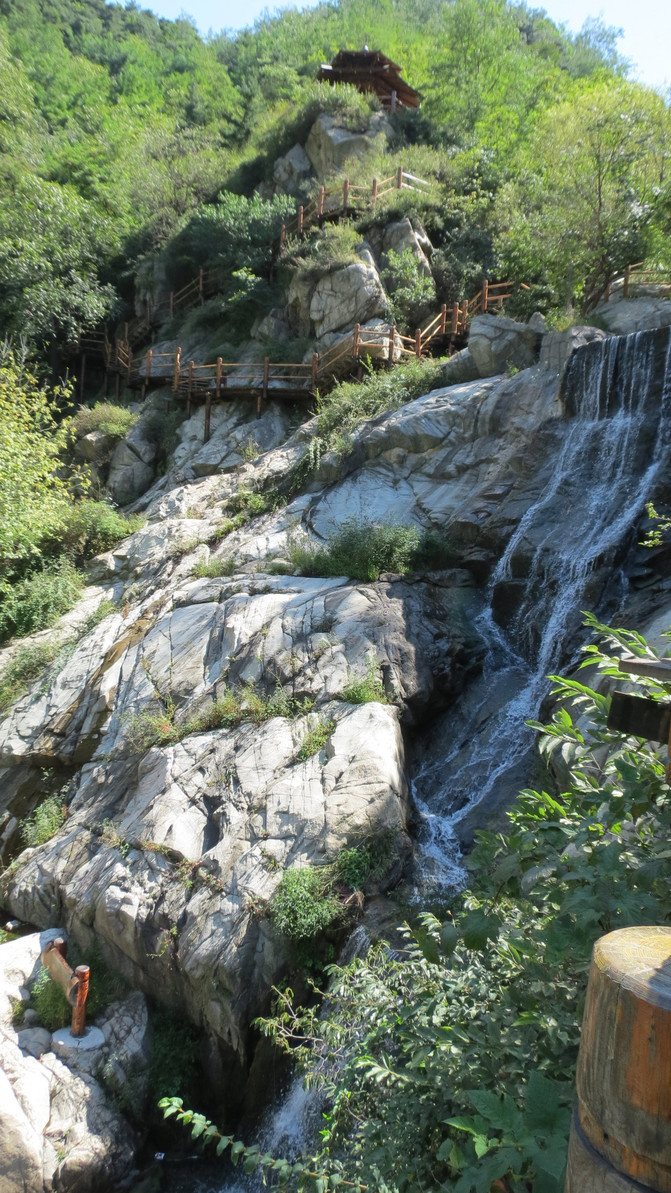 深潭含翠,群瀑齐飞——济南九如山瀑布群风景区一日游