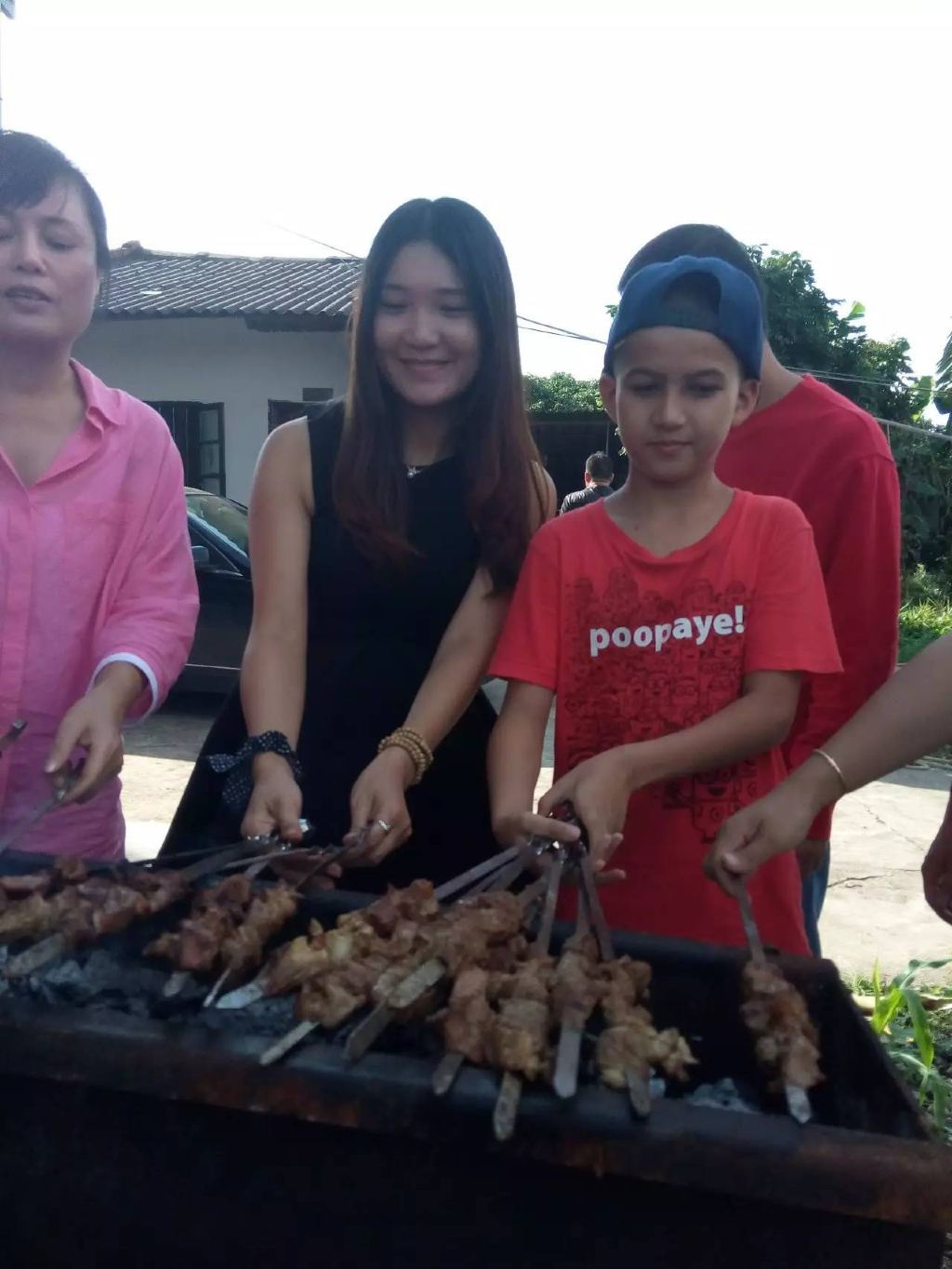 找一种农家乐子,吃一天正宗新疆烤羊肉!