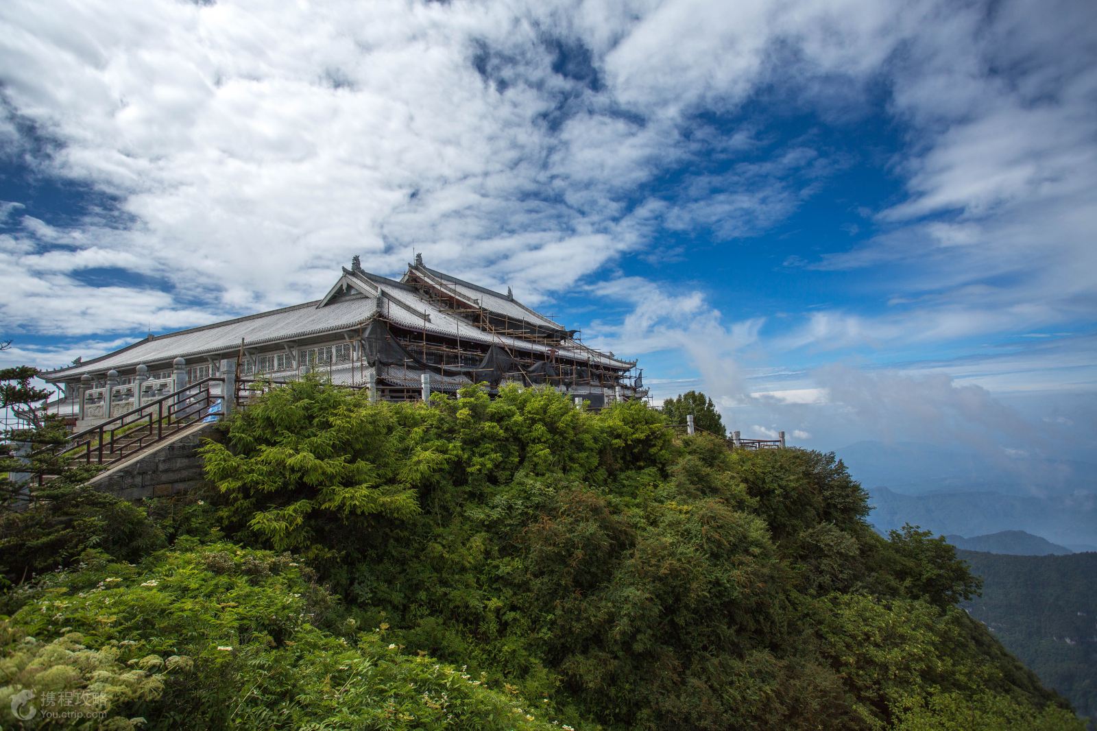 峨眉山2日1晚自由行·成都至峨眉山往返车位